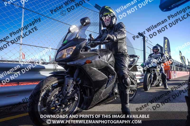 donington no limits trackday;donington park photographs;donington trackday photographs;no limits trackdays;peter wileman photography;trackday digital images;trackday photos